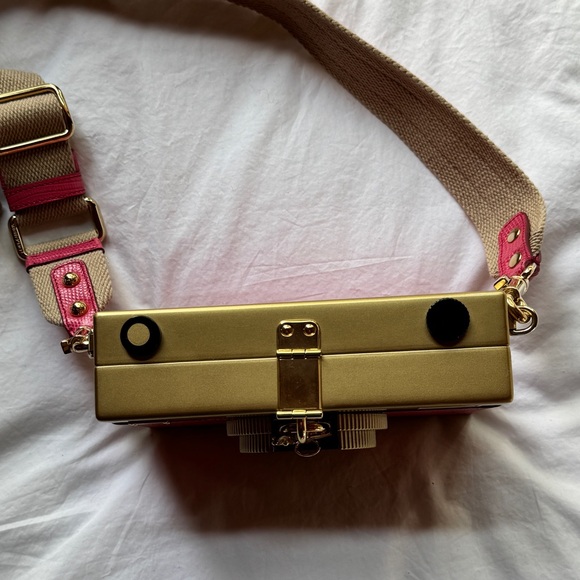 Dolce & Gabbana Camera Bag ๐๐ - Picture 5 of 16